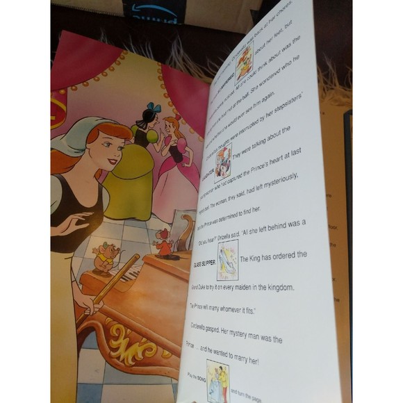 Disney Cinderella Vintage Electronic book plays music! - Picture 6 of 12